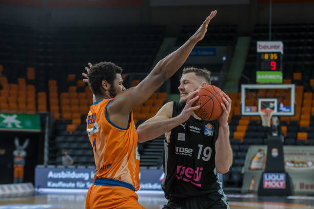 超的一半 超的一半