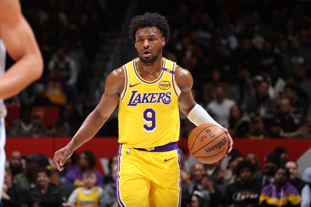 雄鹿队的成 雄鹿队的成