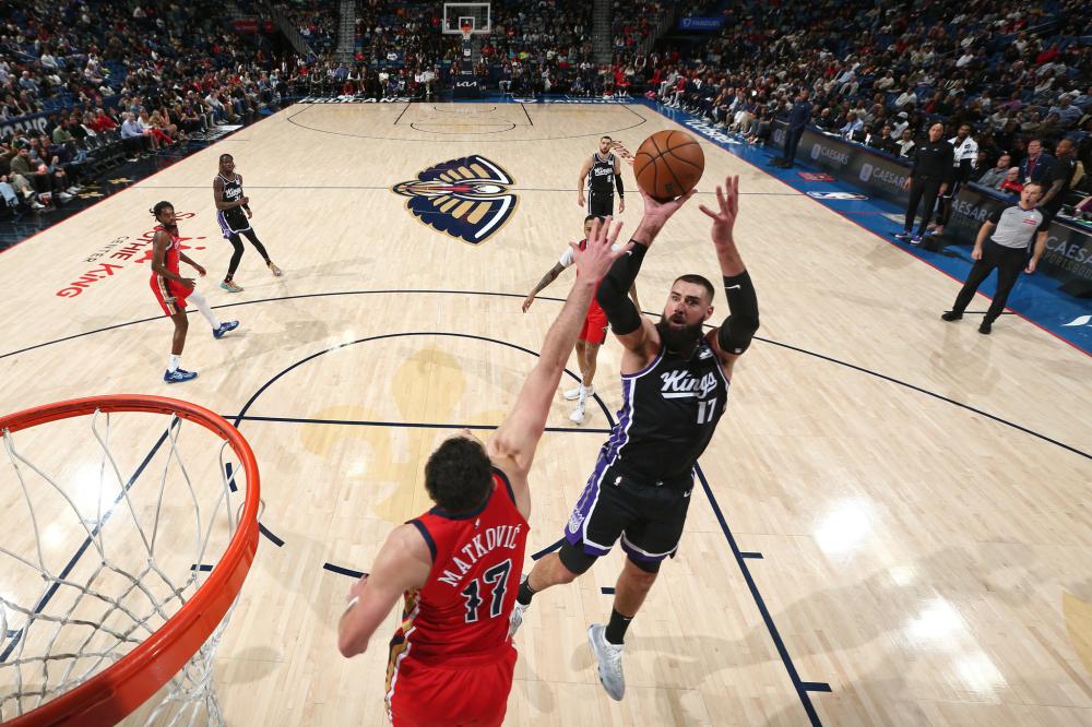 备深厚的足 备深厚的足