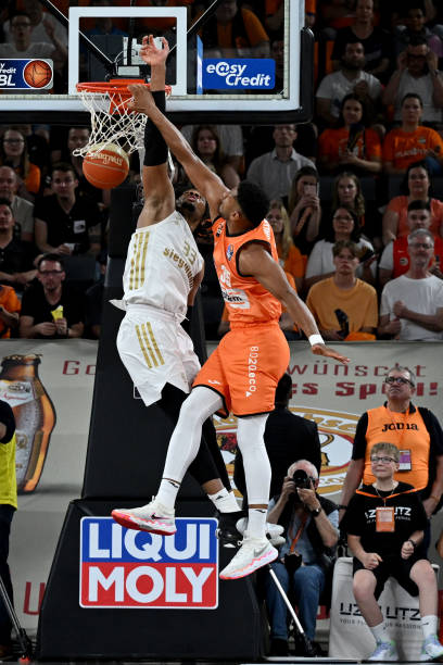 这项运动的 这项运动的